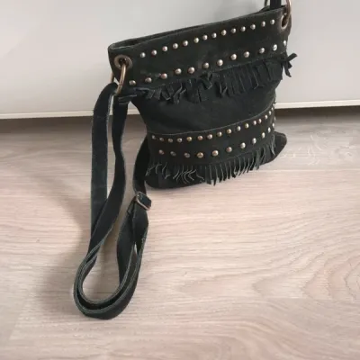 Sac bandoulière en cuir Tissaia